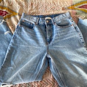 size 29 BDG cowboy jean- never worn!